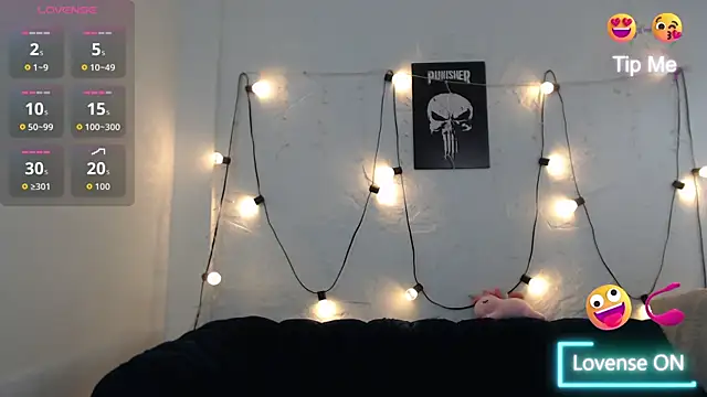 Snapshot of CarolRousee chatting on February 22, 2026, 7:56 pm CarolRousee online show from February 22, 2026, 7:56 pm