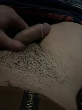 Snapshot of Kylxxx8 chatting on February 15, 2026, 5:04 am Kylxxx8 online show from February 15, 2026, 5:04 am