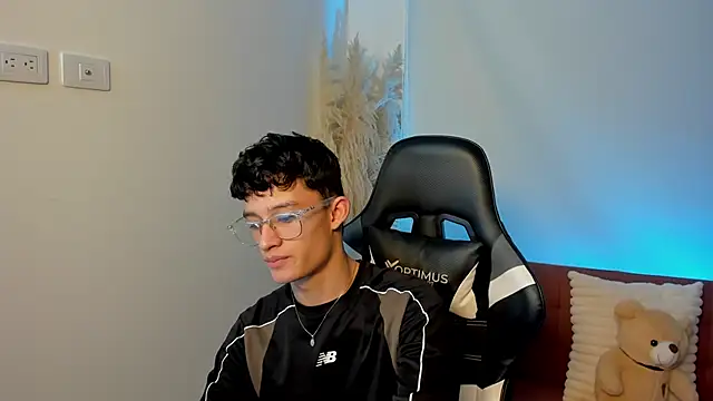 Patrick Howland  online show from March 5, 2026, 3:35 am