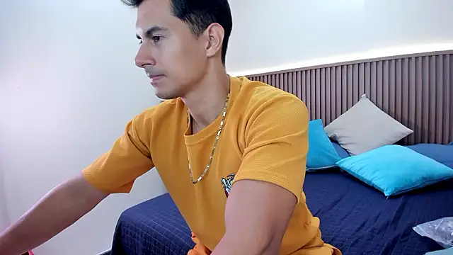 Mike Conors online show from March 4, 2026, 1:55 am