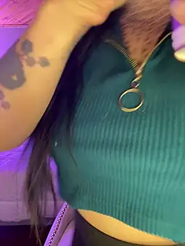 Annie Alicee online show from March 26, 2026, 2:11 pm