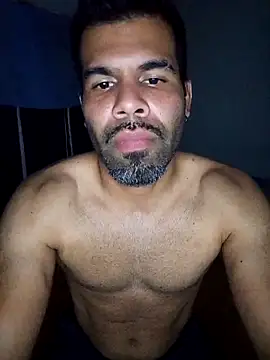 Snapshot of thom_1 chatting on February 9, 2026, 2:37 am thom 1 online show from February 9, 2026, 2:37 am