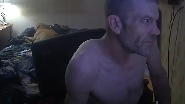 Snapshot of crikeycock chatting on February 9, 2026, 5:11 am crikeycock online show from February 9, 2026, 5:11 am