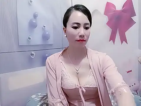 Hello-Kitty001 online show from March 25, 2026, 8:26 pm