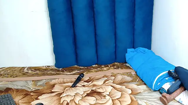 ForeverSexy  online show from April 11, 2026, 7:45 am