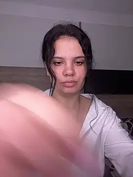 Karolina Velvet online show from February 11, 2026, 10:59 pm