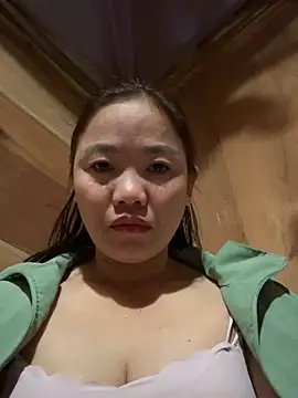 Snapshot of Naoo_Chan01 chatting on February 5, 2026, 9:52 pm Naoo Chan01 online show from February 5, 2026, 9:52 pm