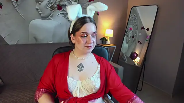 Snapshot of RachelDiRose chatting on February 15, 2026, 8:05 pm RachelDiRose online show from February 15, 2026, 8:05 pm