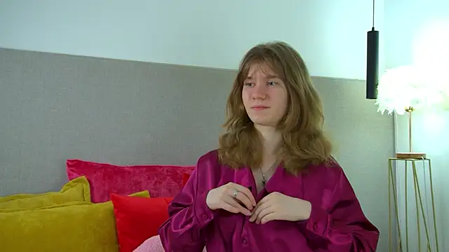 MilaMaelis online show from March 15, 2026, 6:19 am