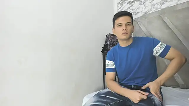 Snapshot of GoldenBoyM chatting on February 4, 2026, 2:50 am GoldenBoyM online show from February 4, 2026, 2:50 am