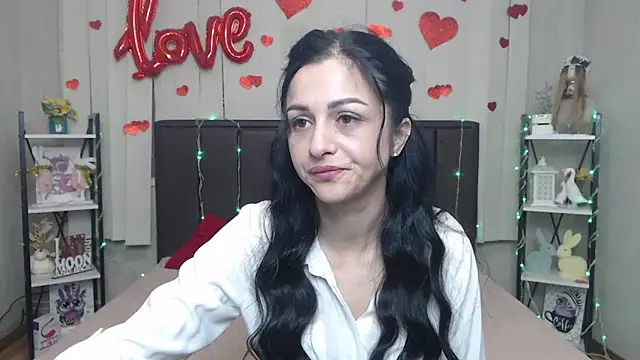 Snapshot of EvaClarkk chatting on April 19, 2026, 5:29 am EvaClarkk online show from April 19, 2026, 5:29 am