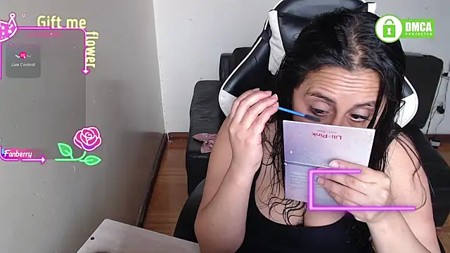 Snapshot of MeliisaRobers chatting on February 24, 2026, 12:58 pm MeliisaRobers online show from February 24, 2026, 12:58 pm