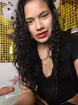 Snapshot of Julieta_Parker chatting on June 14, 2026, 1:25 am Julieta Parker online show from June 14, 2026, 1:25 am