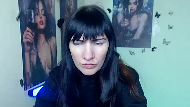 Snapshot of Rosalinda_ro chatting on February 19, 2026, 1:29 pm Rosalinda ro online show from February 19, 2026, 1:29 pm