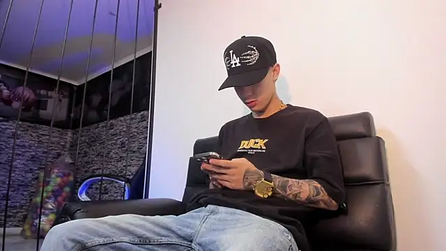 Dereck Boy  online show from April 1, 2026, 3:29 am