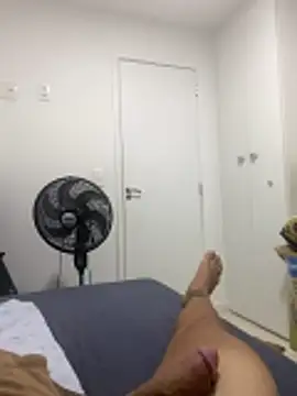 Russo18cm online show from February 19, 2026, 4:52 am