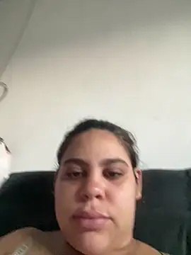 Adriputinha online show from May 2, 2026, 7:52 pm