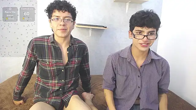 Snapshot of Eliotkinky chatting on February 10, 2026, 2:10 pm Eliotkinky online show from February 10, 2026, 2:10 pm