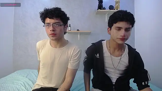 Snapshot of Eliotkinky chatting on February 12, 2026, 2:12 pm Eliotkinky online show from February 12, 2026, 2:12 pm