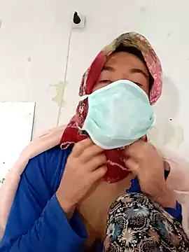 Snapshot of turbanlim07 chatting on February 14, 2026, 9:33 pm turbanlim07 online show from February 14, 2026, 9:33 pm