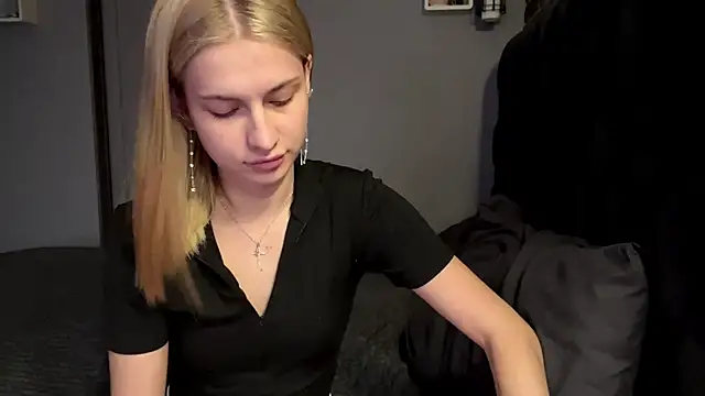 JeneeEady online show from April 2, 2026, 6:00 am