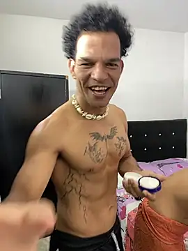 MaxyRyan online show from April 12, 2026, 3:39 pm