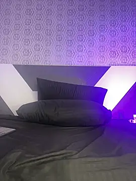 Mia rivers   online show from March 28, 2026, 7:46 pm