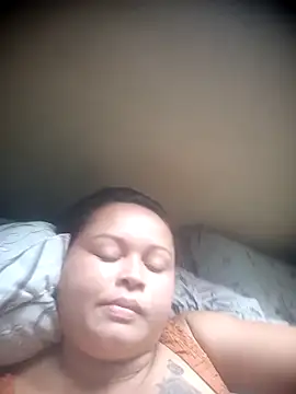 brunaahot online show from April 28, 2026, 4:23 pm