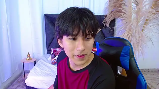 nikoo 18 online show from February 7, 2026, 1:26 pm