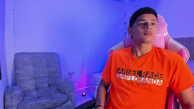 Snapshot of Adrian_Prime_ chatting on April 18, 2026, 6:56 pm Adrian Prime online show from April 18, 2026, 6:56 pm