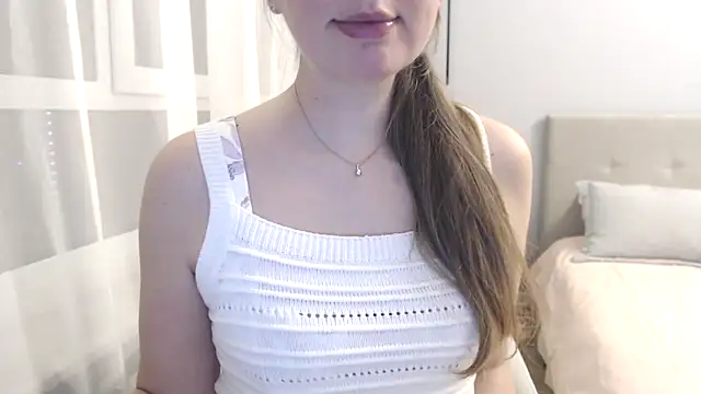 Tasiya online show from April 17, 2026, 7:39 pm