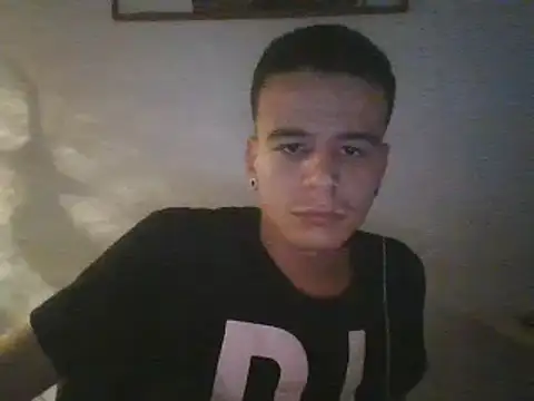 andrwerotic online show from February 4, 2026, 11:49 am