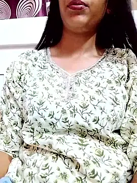 komalsharma99 online show from June 15, 2026, 3:14 pm