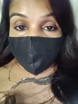 V-Hot-Suity online show from May 15, 2026, 11:23 pm