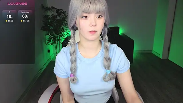 Snapshot of PONKY_PINKY chatting on May 20, 2026, 2:40 am PONKY PINKY online show from May 20, 2026, 2:40 am