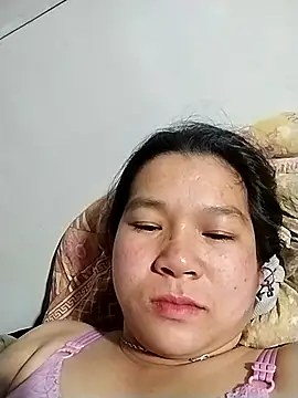 Snapshot of Erika--006 chatting on February 7, 2026, 2:21 pm Erika--006 online show from February 7, 2026, 2:21 pm