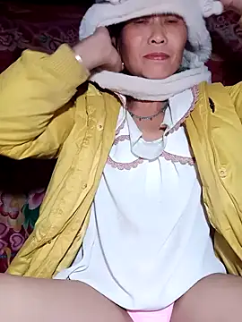 witch-xx online show from February 26, 2026, 7:24 pm