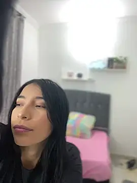 Snapshot of MEDUSA_EF chatting on February 17, 2026, 12:56 pm MEDUSA EF online show from February 17, 2026, 12:56 pm