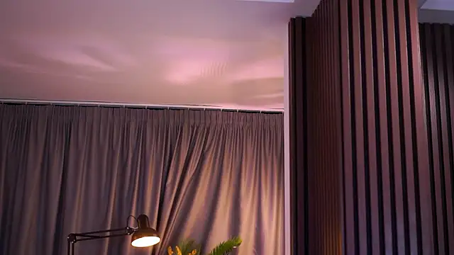 DelilahRayn online show from February 16, 2026, 7:21 pm