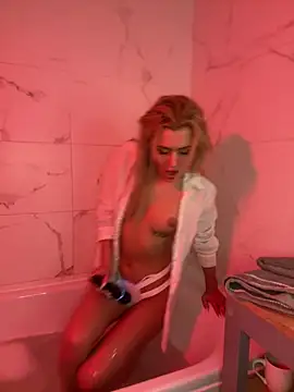 NayaBliss online show from April 15, 2026, 7:58 pm