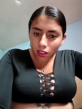 ashleymonroe4 online show from April 11, 2026, 9:19 pm