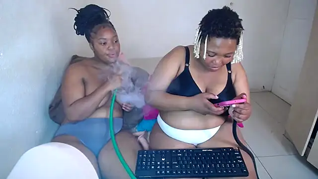 ChubbyBustyX online show from April 11, 2026, 1:37 pm