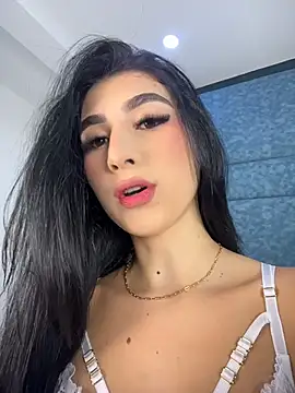 BadLilAngelXXX online show from May 15, 2026, 1:07 pm