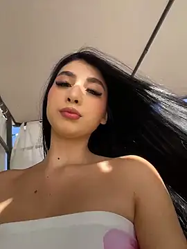 BadLilAngelXXX online show from May 31, 2026, 1:07 pm