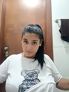 isapacheco69 online show from February 25, 2026, 2:43 am