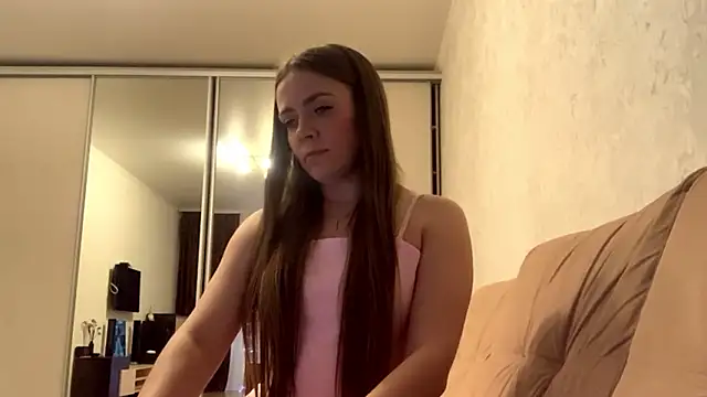 Snapshot of Sara_Marmaro chatting on February 9, 2026, 4:33 pm Sara Marmaro online show from February 9, 2026, 4:33 pm