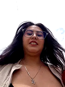 Snapshot of Mari-98 chatting on February 15, 2026, 5:31 pm Mari-98 online show from February 15, 2026, 5:31 pm