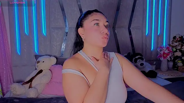 Snapshot of Grecia_Valmont chatting on February 23, 2026, 6:38 pm Grecia Valmont online show from February 23, 2026, 6:38 pm