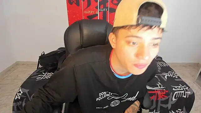 Wesleey-Boy online show from April 8, 2026, 7:03 pm