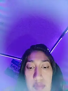flaquita26 online show from May 20, 2026, 11:44 pm